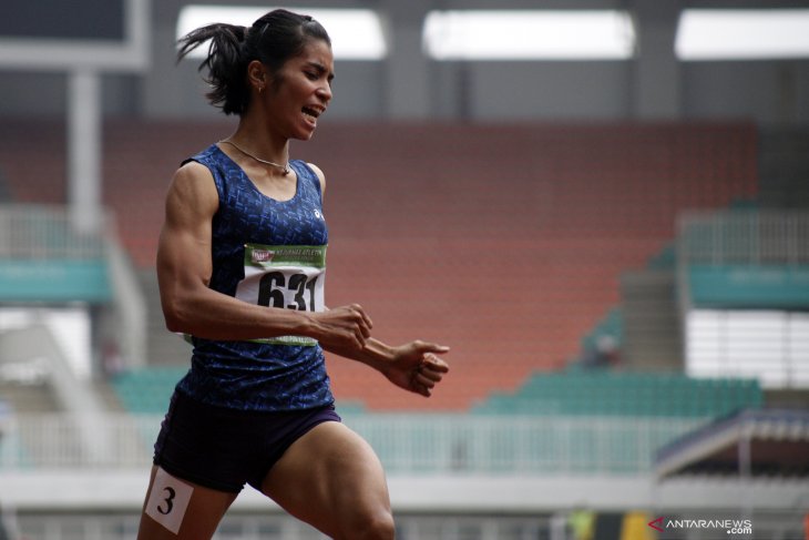 Maryanne Jones Fonkeling commentator Alvina Tehupeiory verbreekt nationale record 200 meter na 20 jaar · TIFA